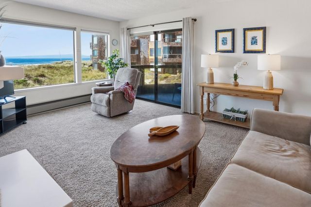 101 Shell Drive 22, Watsonville, CA 95076