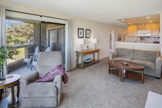 101 Shell Drive 22, Watsonville, CA 95076