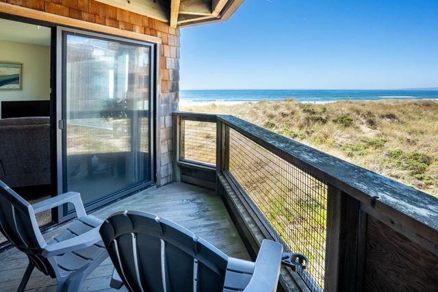 101 Shell Drive 22, Watsonville, CA 95076