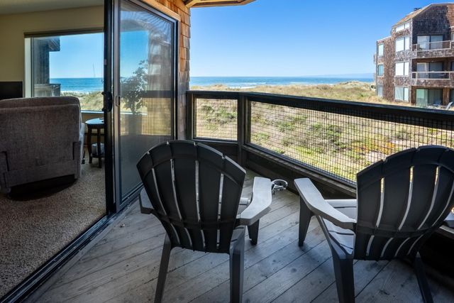 101 Shell Drive 22, Watsonville, CA 95076