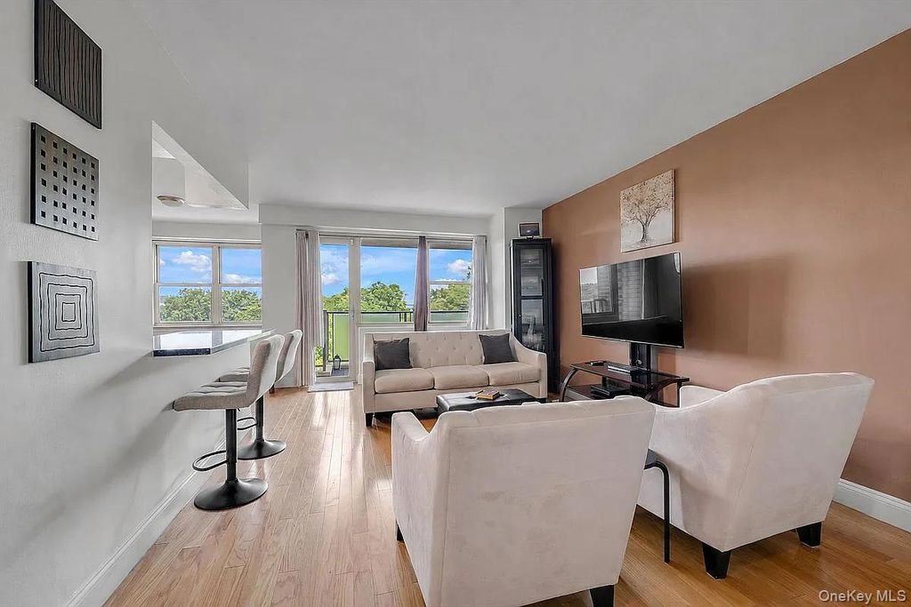 400 Cozine Avenue 5E, Brooklyn, NY 11207 — photo 3