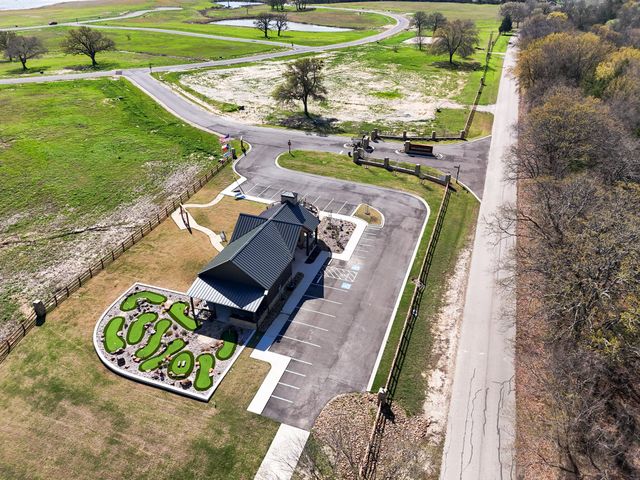 394 Crystal Cove, Dodd City, TX 75438