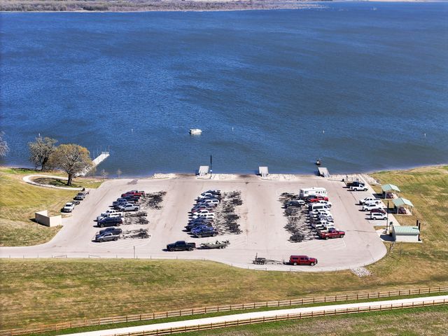 394 Crystal Cove, Dodd City, TX 75438