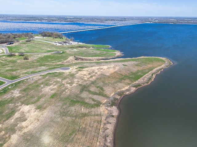 394 Crystal Cove, Dodd City, TX 75438