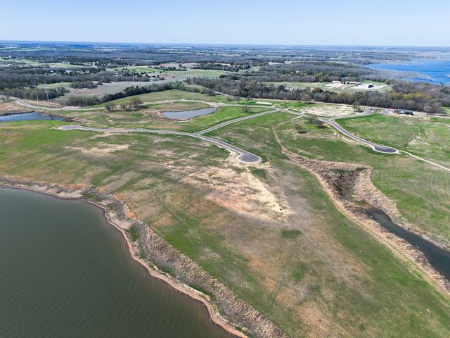 394 Crystal Cove, Dodd City, TX 75438