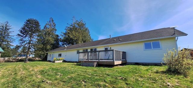 10 Spruce Lane, South Bend, WA 98586