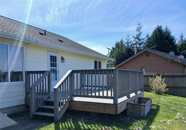 10 Spruce Lane, South Bend, WA 98586