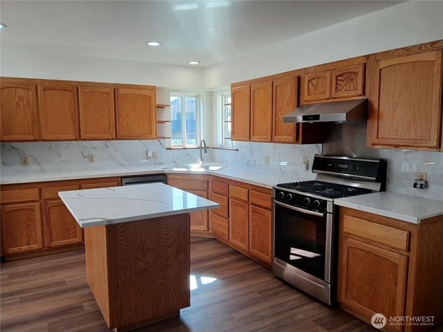 10 Spruce Lane, South Bend, WA 98586