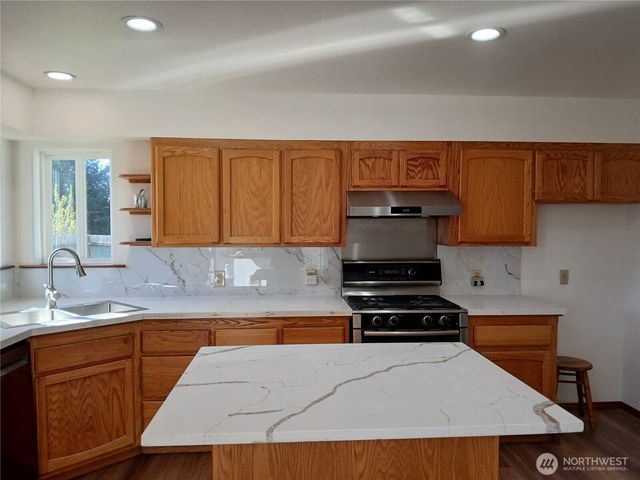 10 Spruce Lane, South Bend, WA 98586