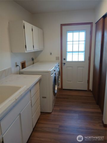 10 Spruce Lane, South Bend, WA 98586