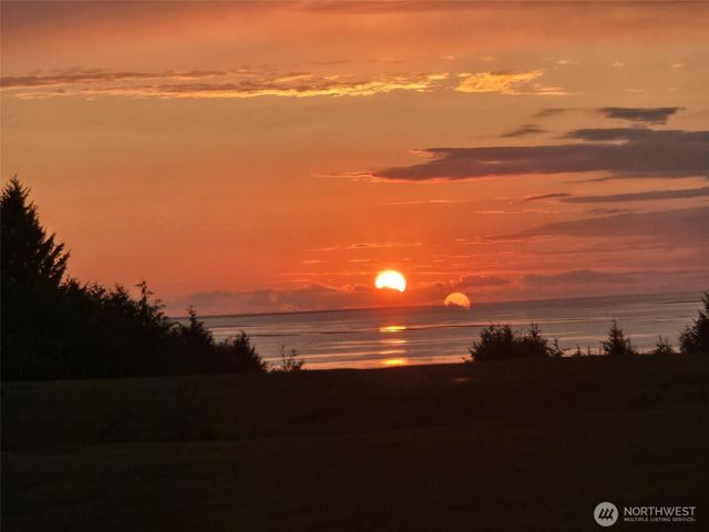 10 Spruce Court, South Bend, WA 98586