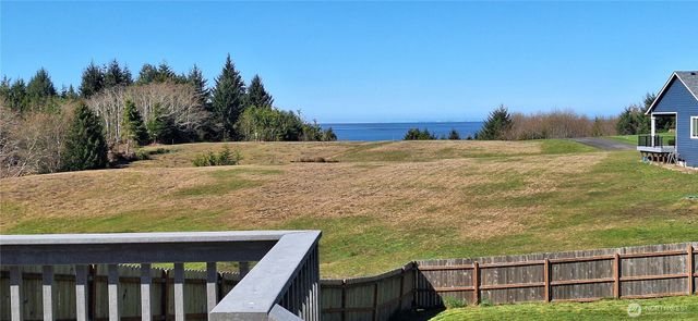 10 Spruce Lane, South Bend, WA 98586