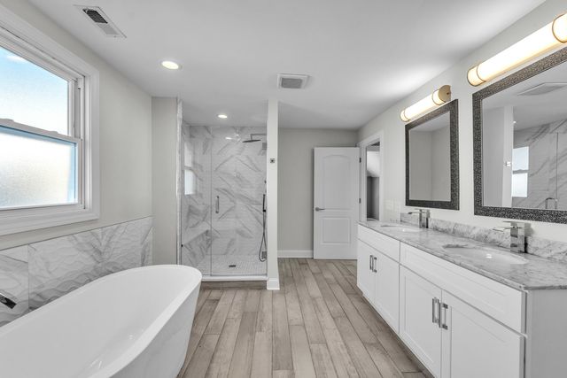 1816 Clinton Avenue, Berwyn, IL 60402