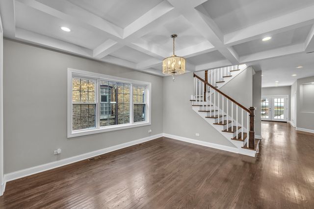 1816 Clinton Avenue, Berwyn, IL 60402