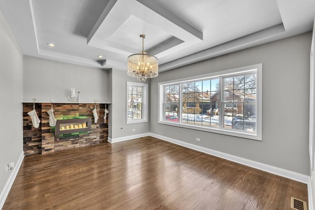 1816 Clinton Avenue, Berwyn, IL 60402