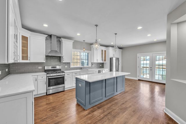 1816 Clinton Avenue, Berwyn, IL 60402