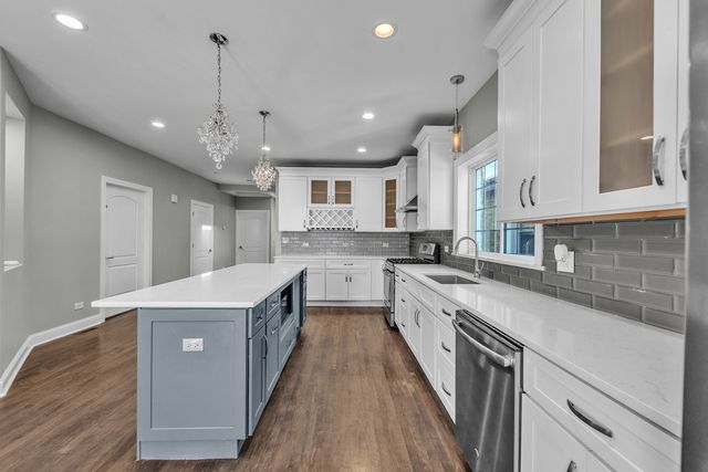 1816 Clinton Avenue, Berwyn, IL 60402