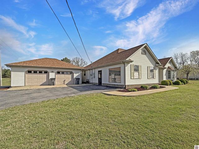 150 Wrather Rd, Murray, KY 42071