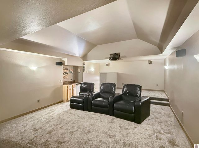 150 Wrather Rd, Murray, KY 42071