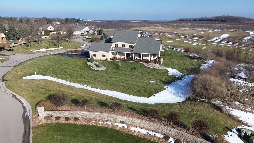 7072 Wolverine View Drive, Acme Twp, MI 49690