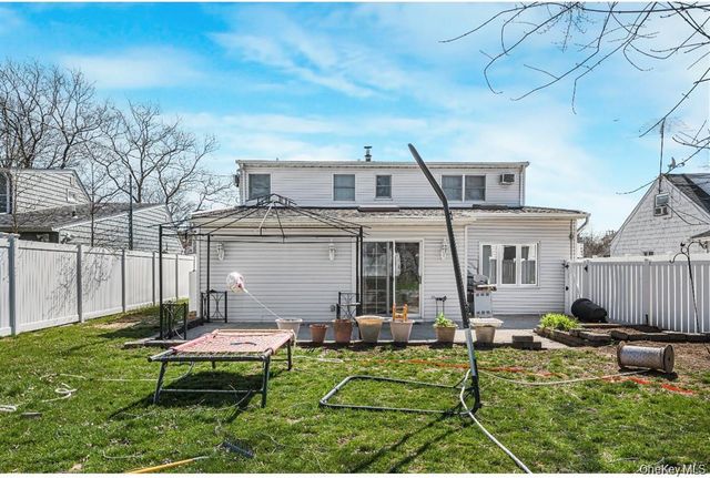 758 Wyngate Drive, Valley Stream, NY 11580