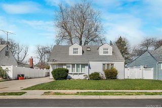 758 Wyngate Drive, Valley Stream, NY 11580