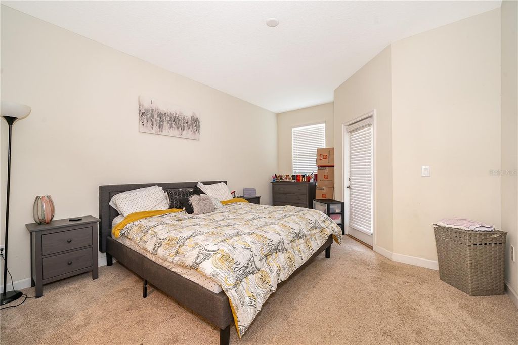 Image 12 of property listing at 15234 HARRINGTON COVE DRIVE, Orlando, FL 32824