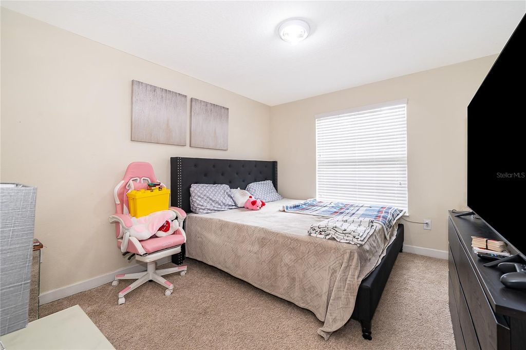 Image 18 of property listing at 15234 HARRINGTON COVE DRIVE, Orlando, FL 32824