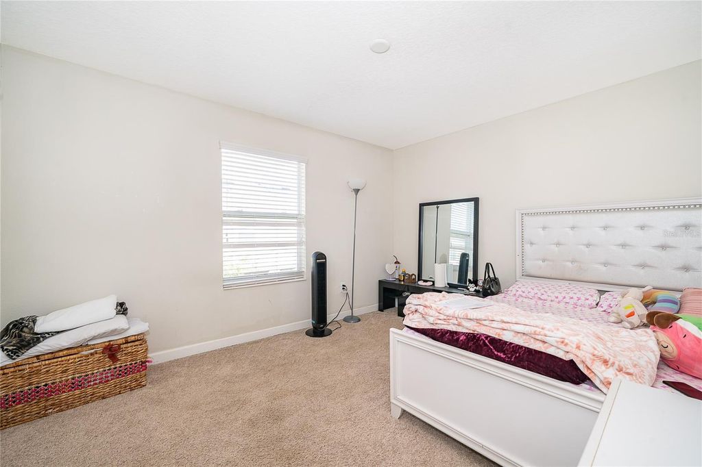 Image 22 of property listing at 15234 HARRINGTON COVE DRIVE, Orlando, FL 32824