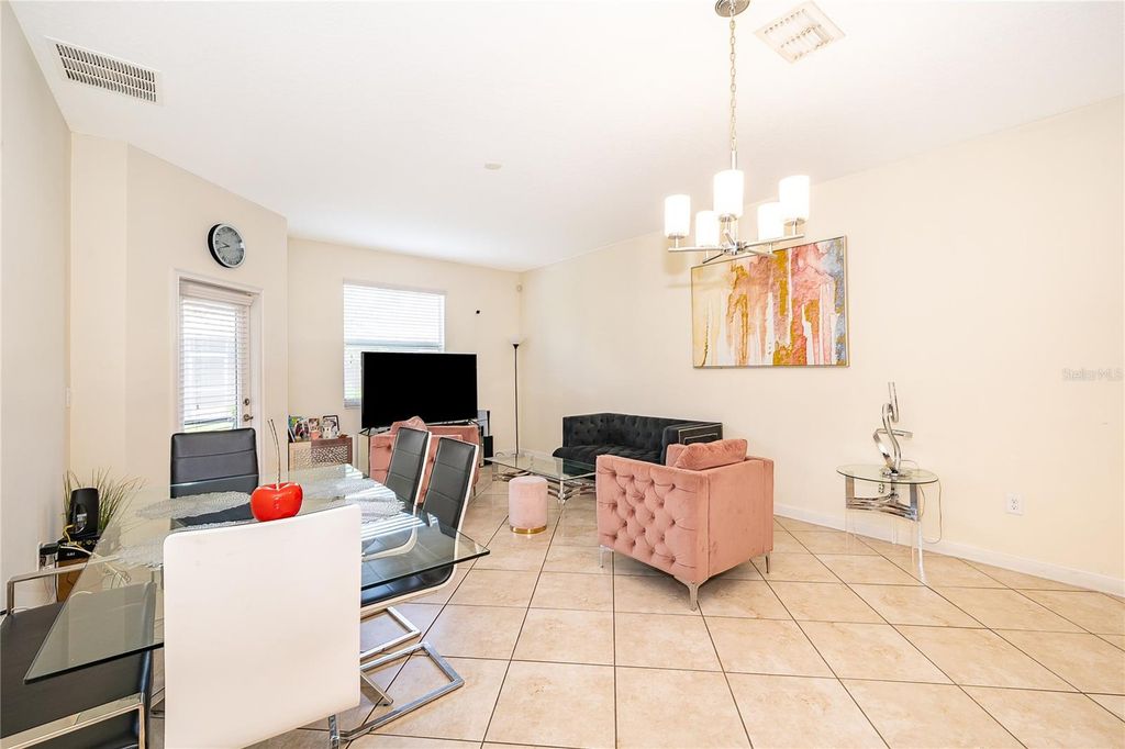 Image 8 of property listing at 15234 HARRINGTON COVE DRIVE, Orlando, FL 32824