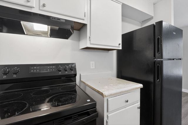 3709 BLUFF WOOD DR, Memphis, TN 38128