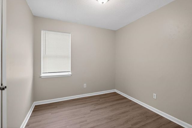 3709 BLUFF WOOD DR, Memphis, TN 38128