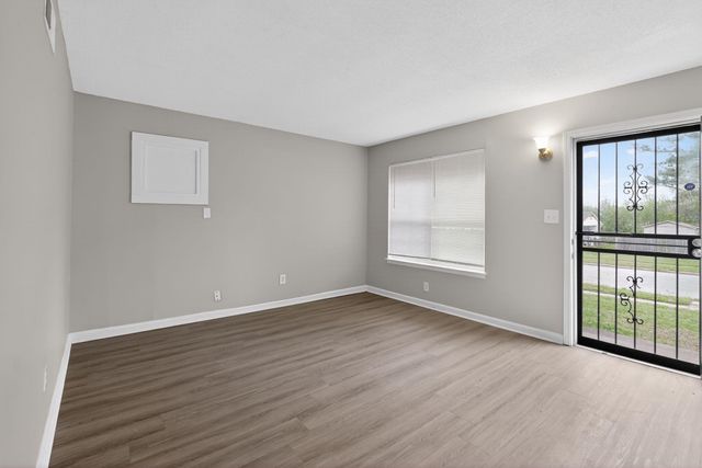 3709 BLUFF WOOD DR, Memphis, TN 38128