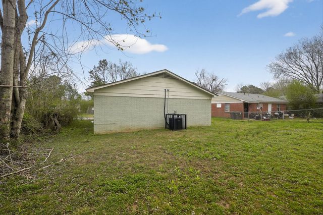 3709 BLUFF WOOD DR, Memphis, TN 38128