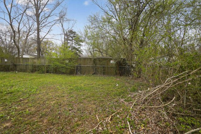 3709 BLUFF WOOD DR, Memphis, TN 38128