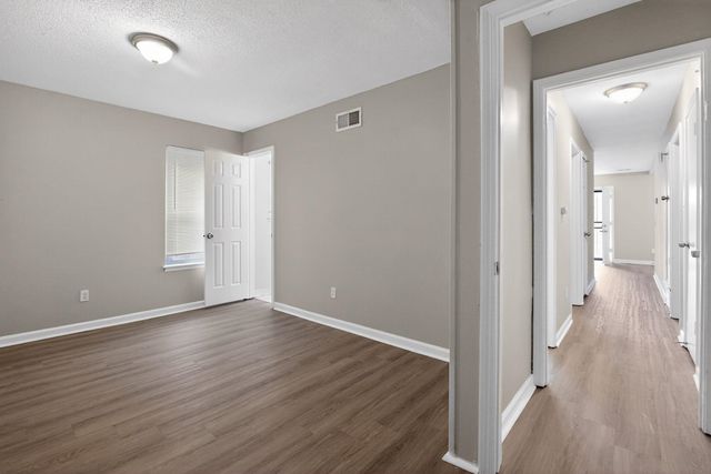 3709 BLUFF WOOD DR, Memphis, TN 38128