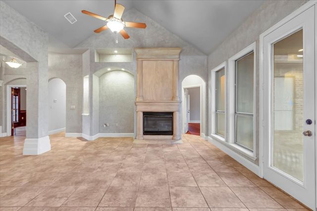 6910 Tradonna Lane, North Richland Hills, TX 76182