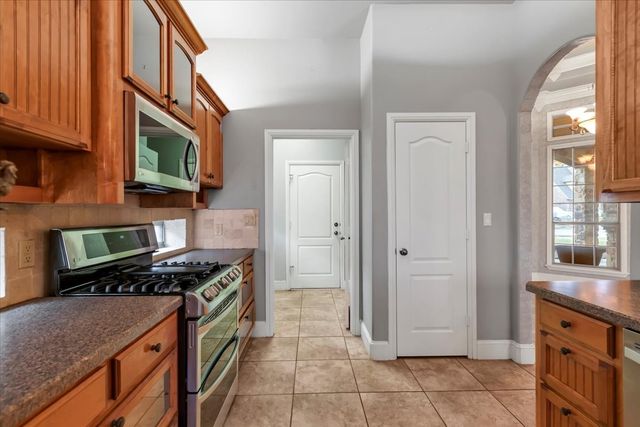 6910 Tradonna Lane, North Richland Hills, TX 76182