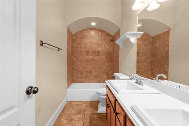 6910 Tradonna Lane, North Richland Hills, TX 76182