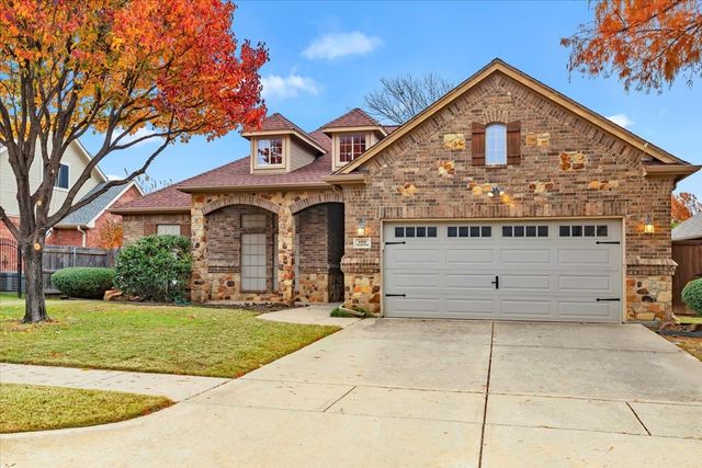 6910 Tradonna Lane, North Richland Hills, TX 76182