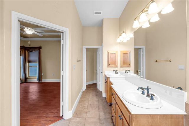 6910 Tradonna Lane, North Richland Hills, TX 76182