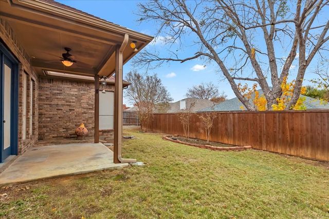 6910 Tradonna Lane, North Richland Hills, TX 76182