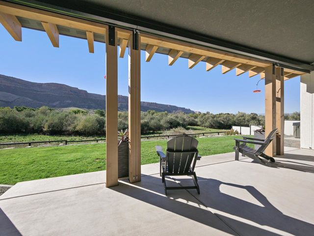 417 Granite Falls Way, Grand Junction, CO 81507