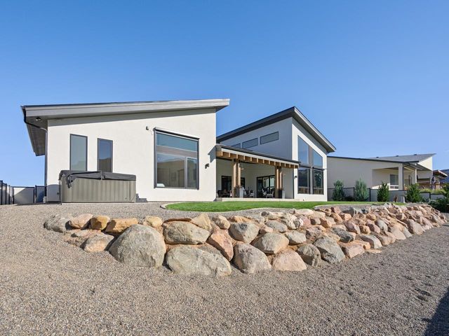 417 Granite Falls Way, Grand Junction, CO 81507