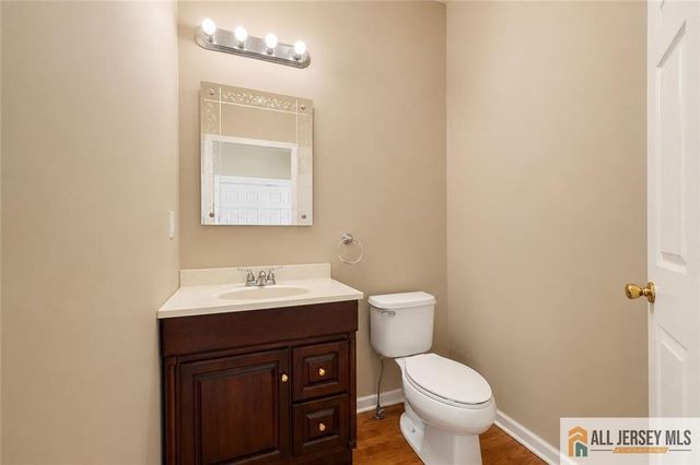 160 Teeple Place, South Plainfield, NJ 07080