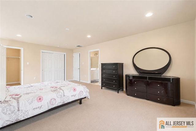 160 Teeple Place, South Plainfield, NJ 07080