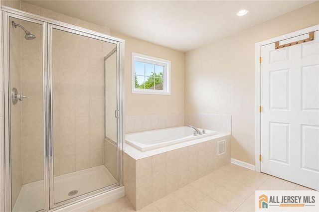160 Teeple Place, South Plainfield, NJ 07080
