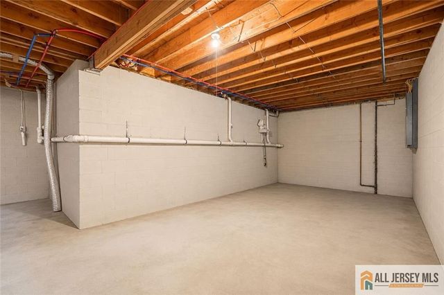 160 Teeple Place, South Plainfield, NJ 07080