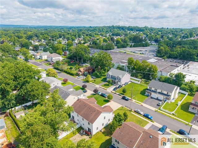 160 Teeple Place, South Plainfield, NJ 07080