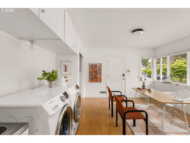 2109 Ne 27TH Ave, Portland, OR 97212